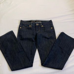 Guess jeans size 28 excelente condition.